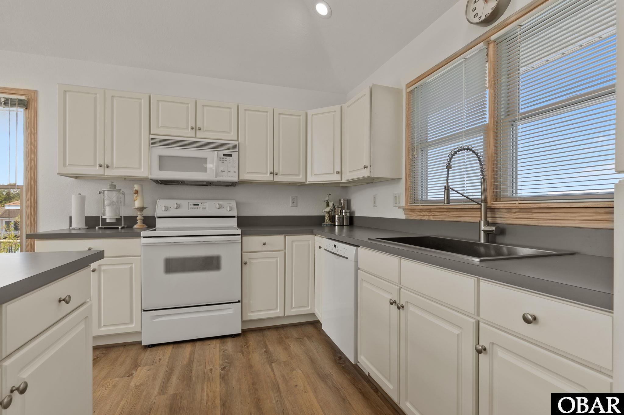 839 Golden Bluff Way Lot #335