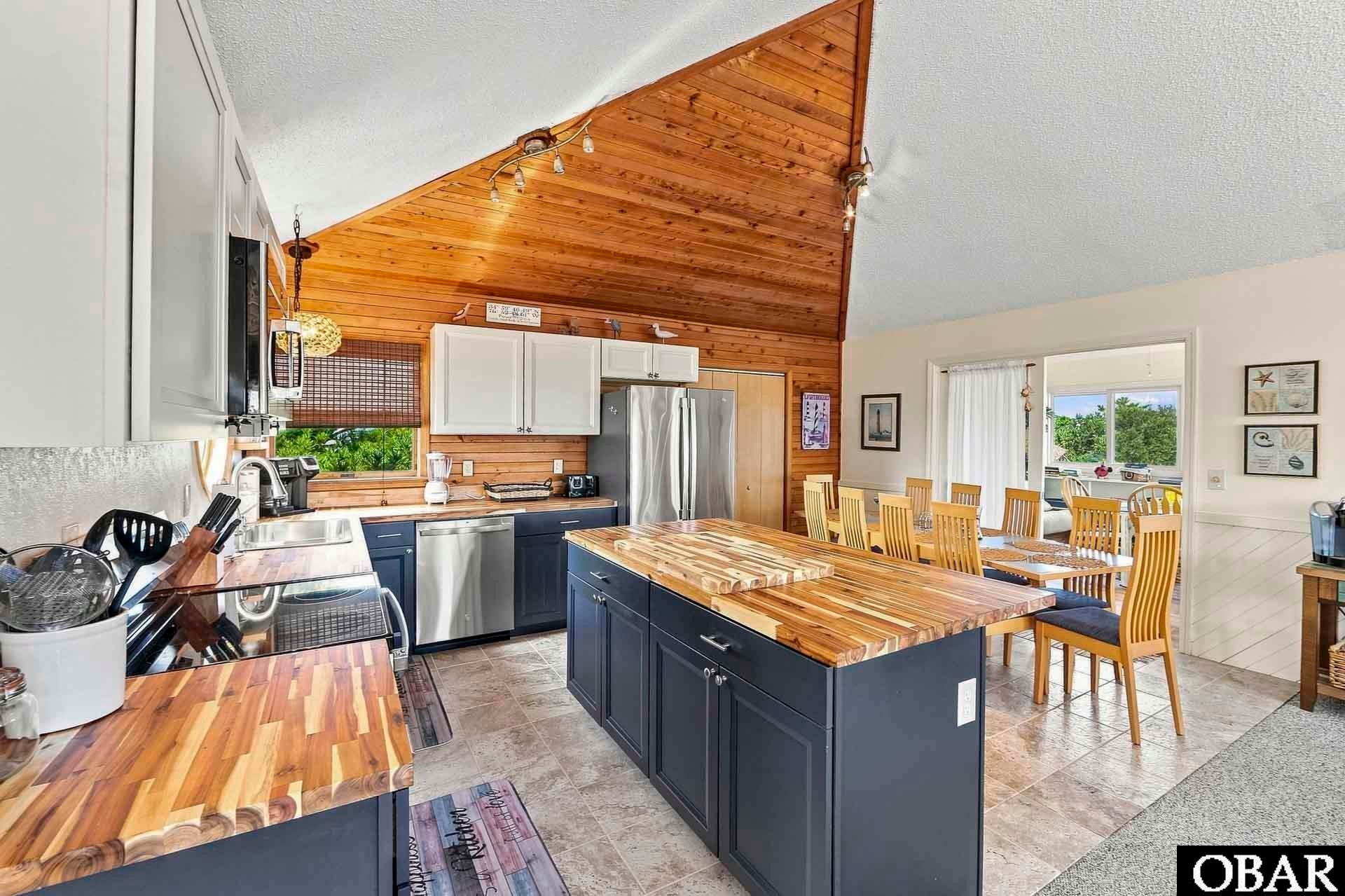 747 Willet Court