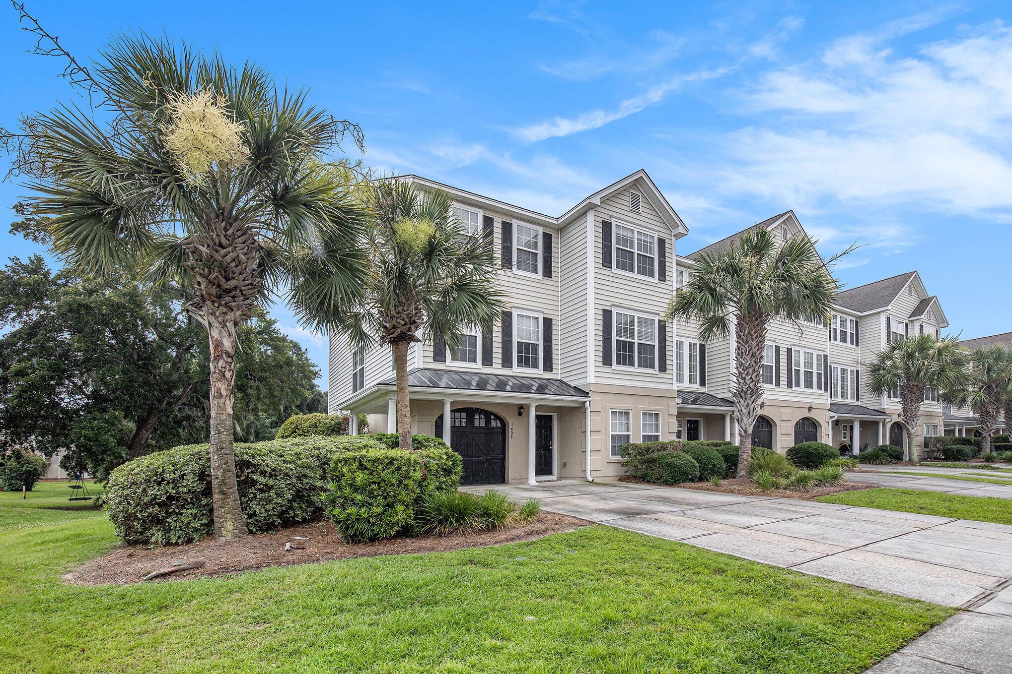 1427 Hamlin Park Circle