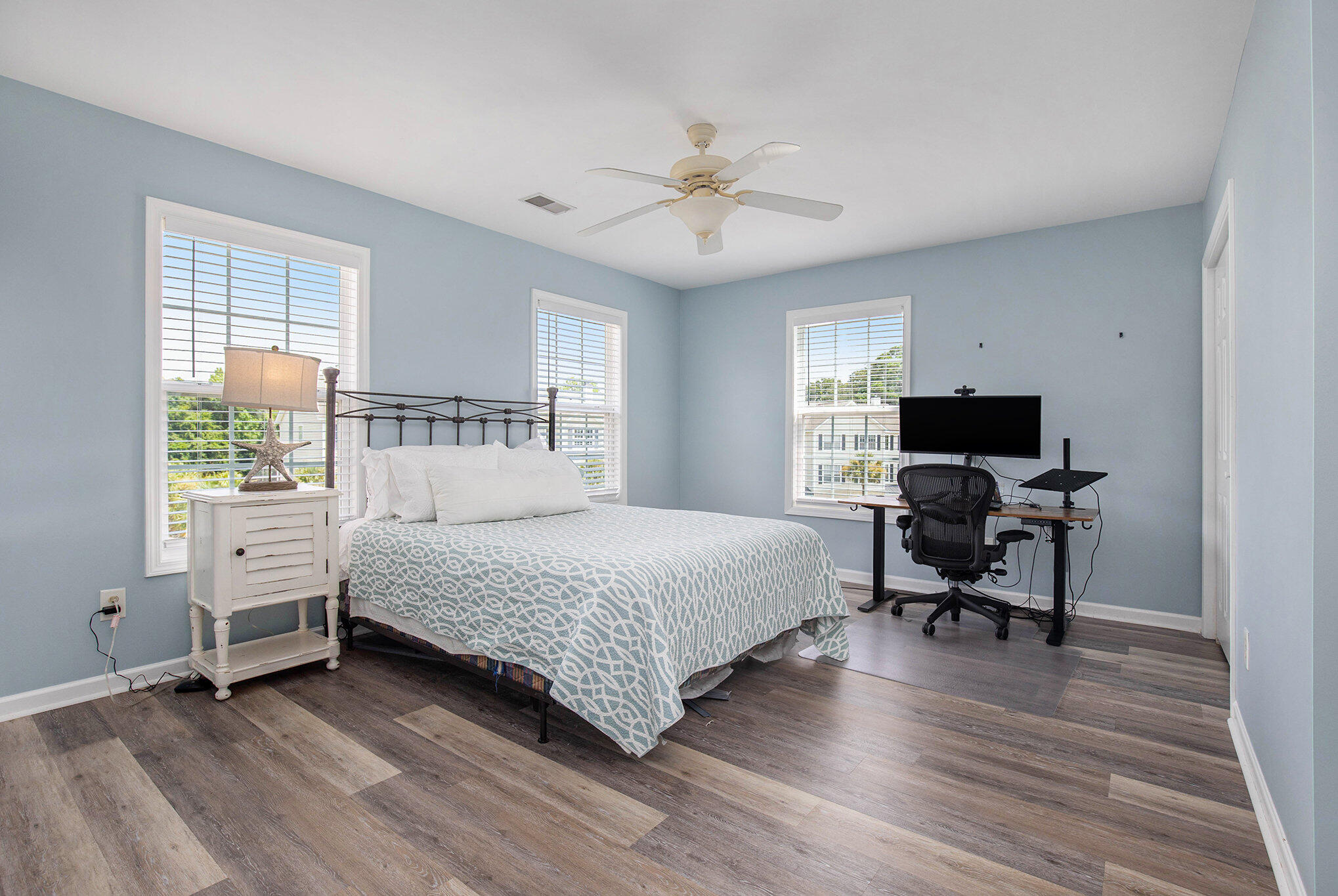 1427 Hamlin Park Circle