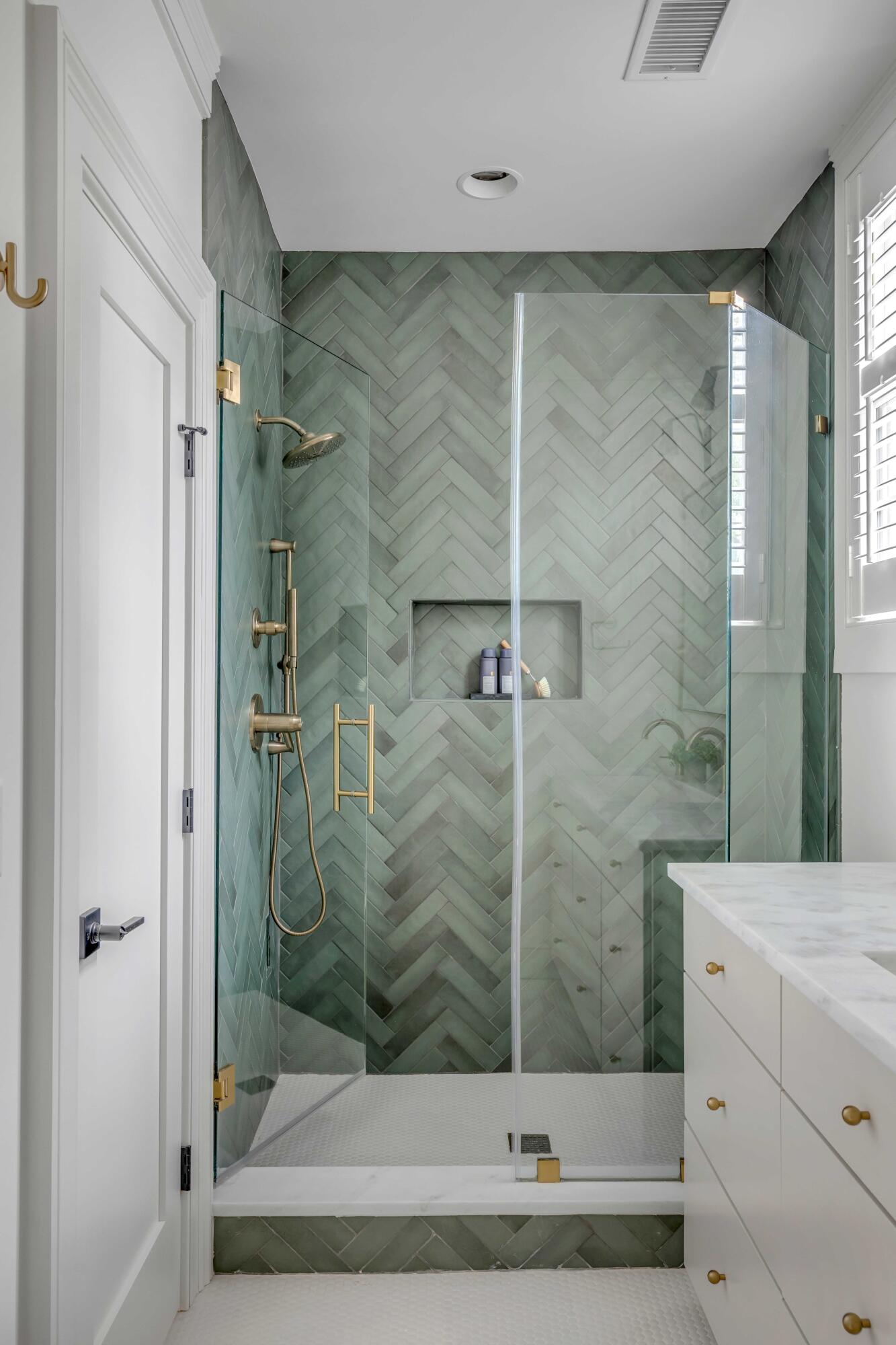 93 Beaufain Street # B