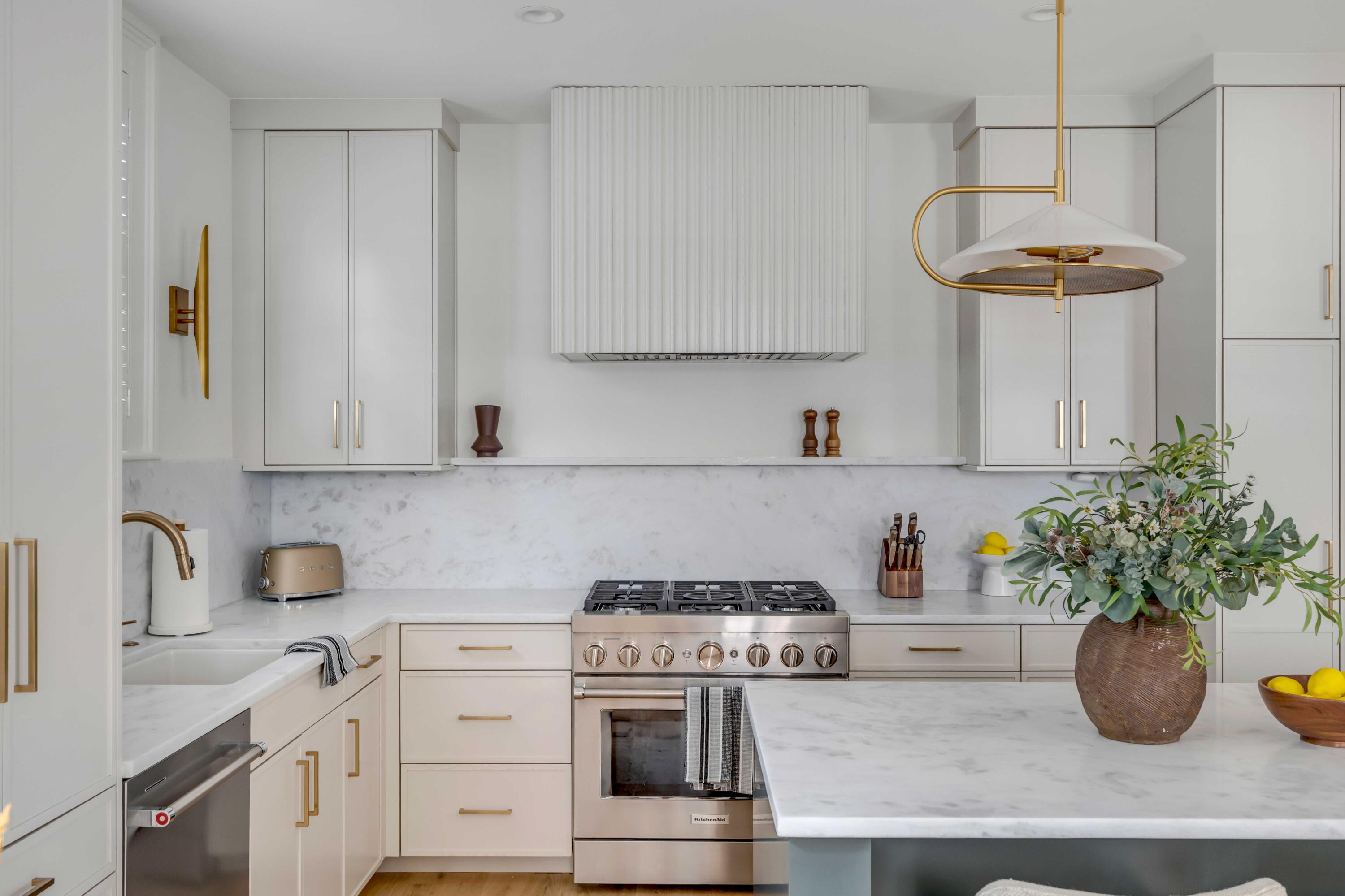 93 Beaufain Street # B