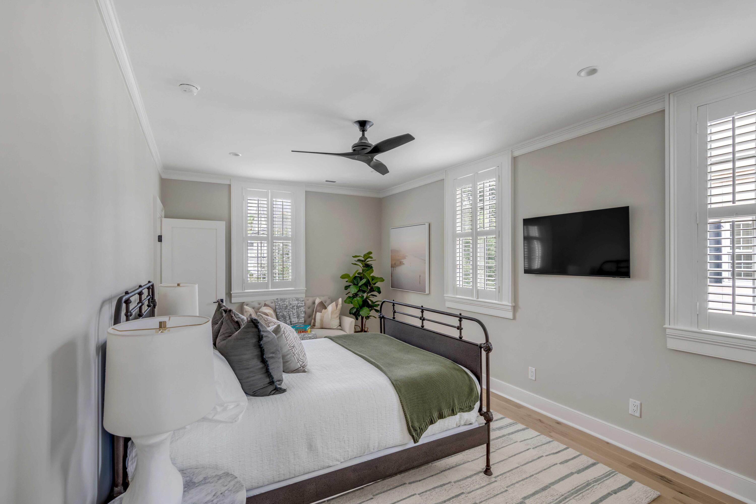 93 Beaufain Street # B