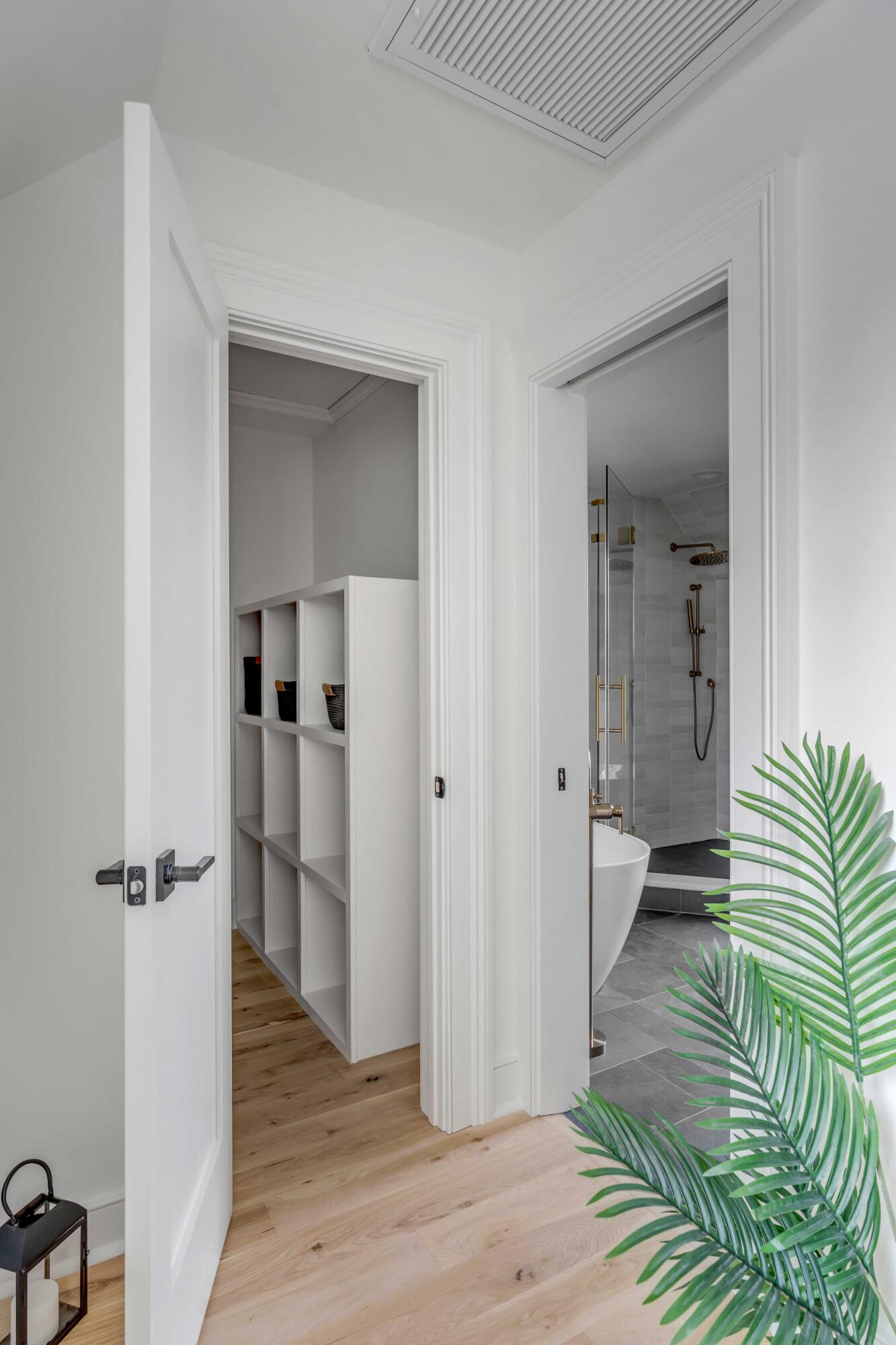 93 Beaufain Street # B