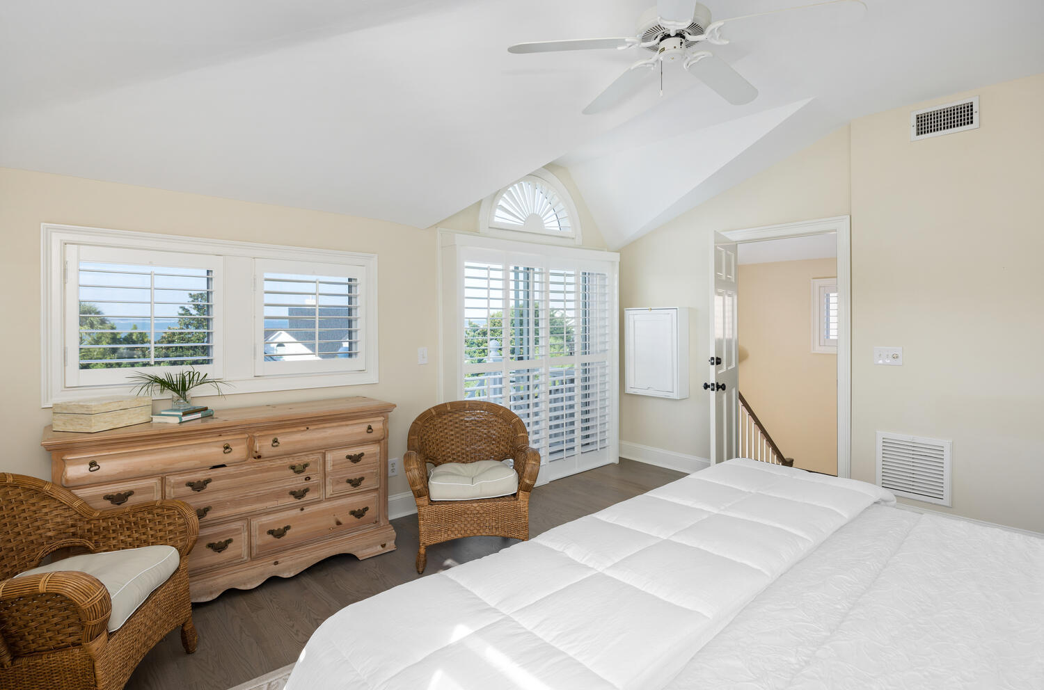 10 Ocean Point Drive
