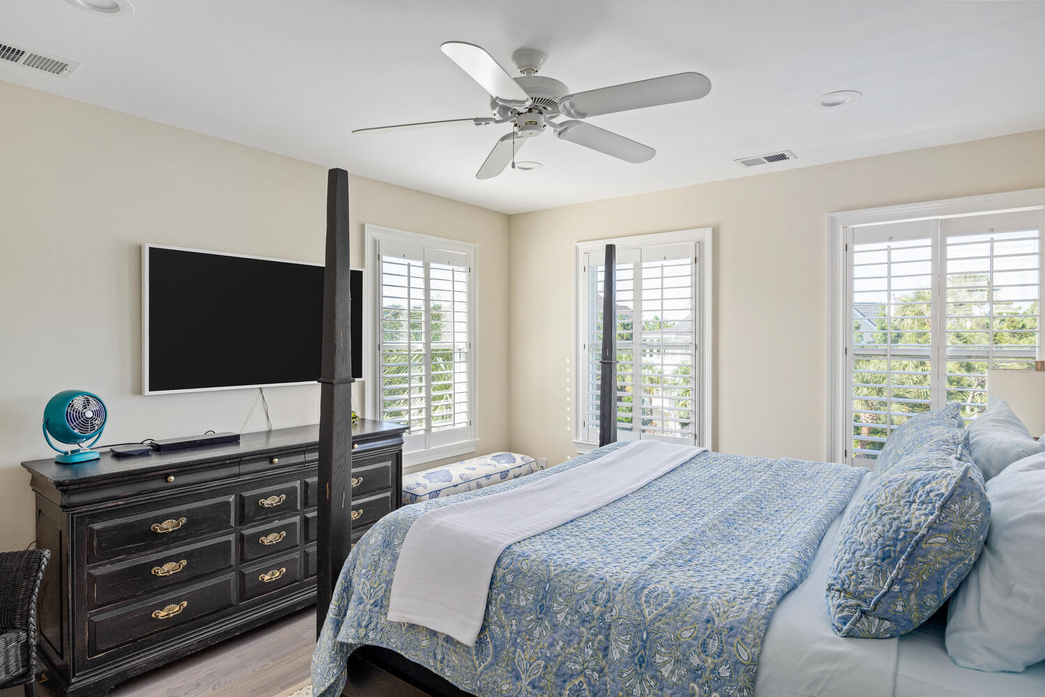 10 Ocean Point Drive