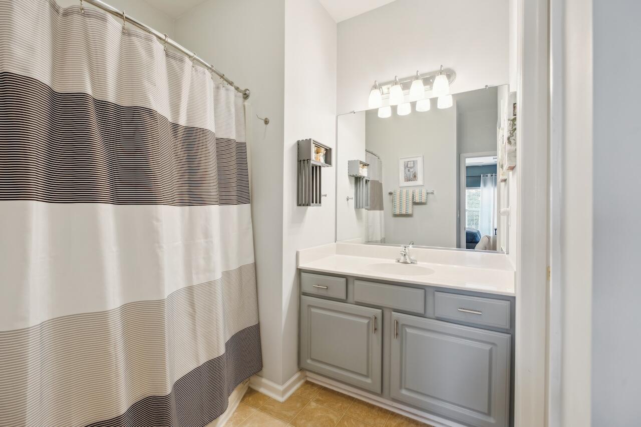2329 Tall Sail Drive # 704d