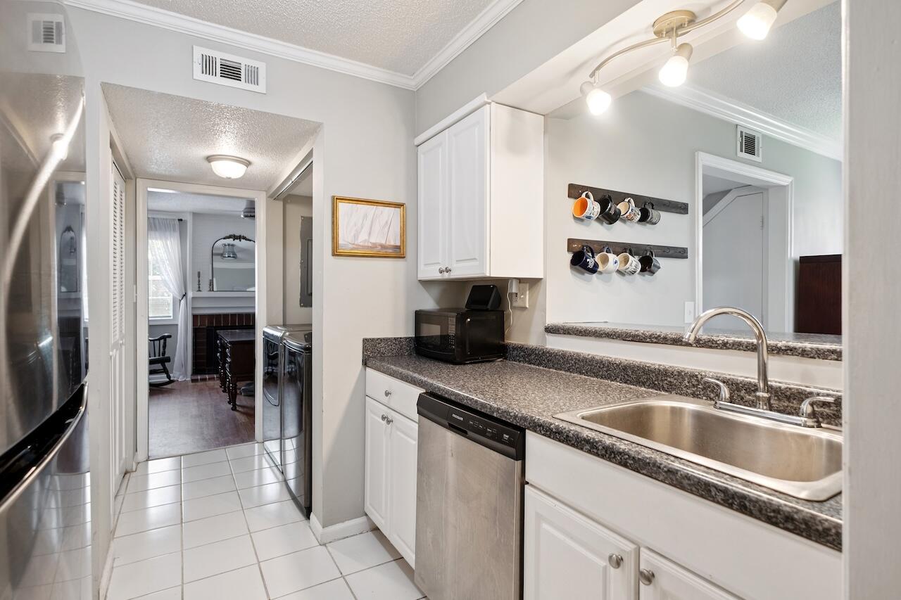623 Bay Tree Court