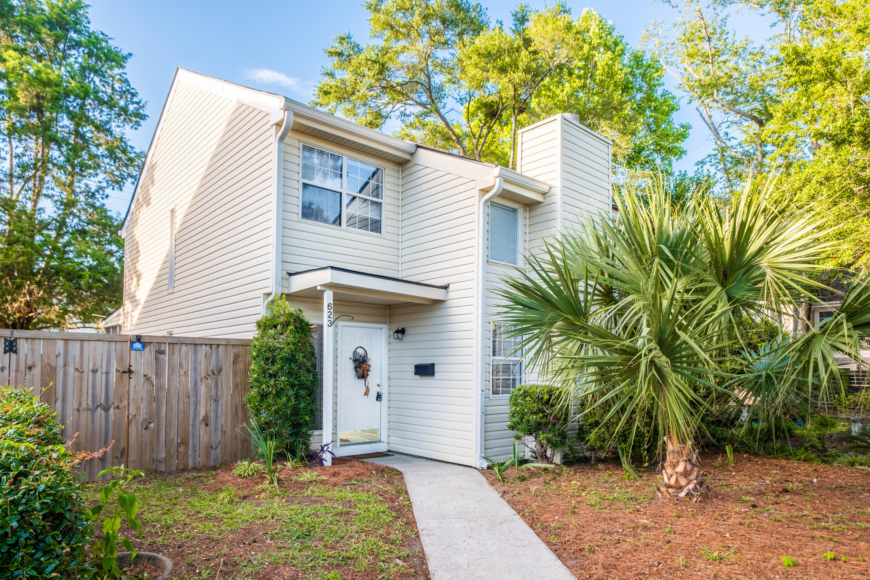 623 Bay Tree Court