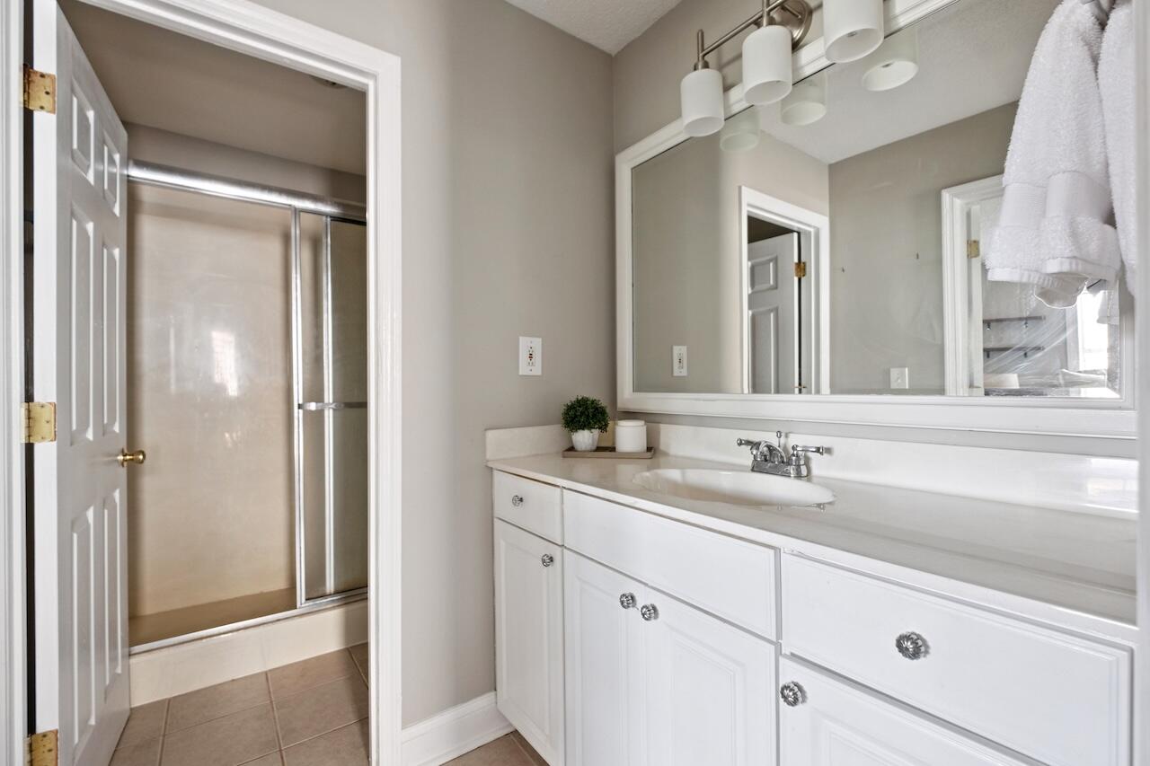 623 Bay Tree Court