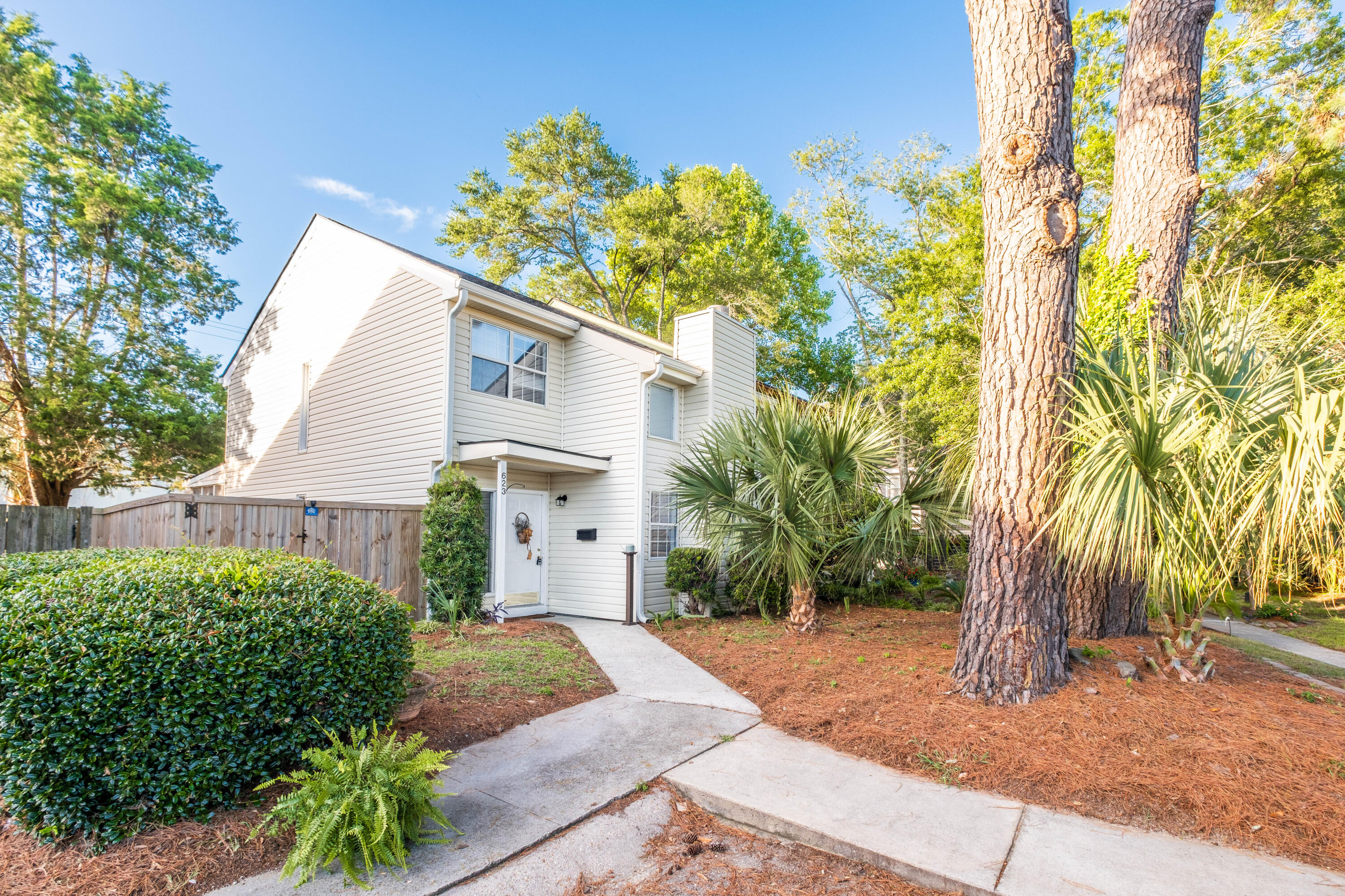 623 Bay Tree Court
