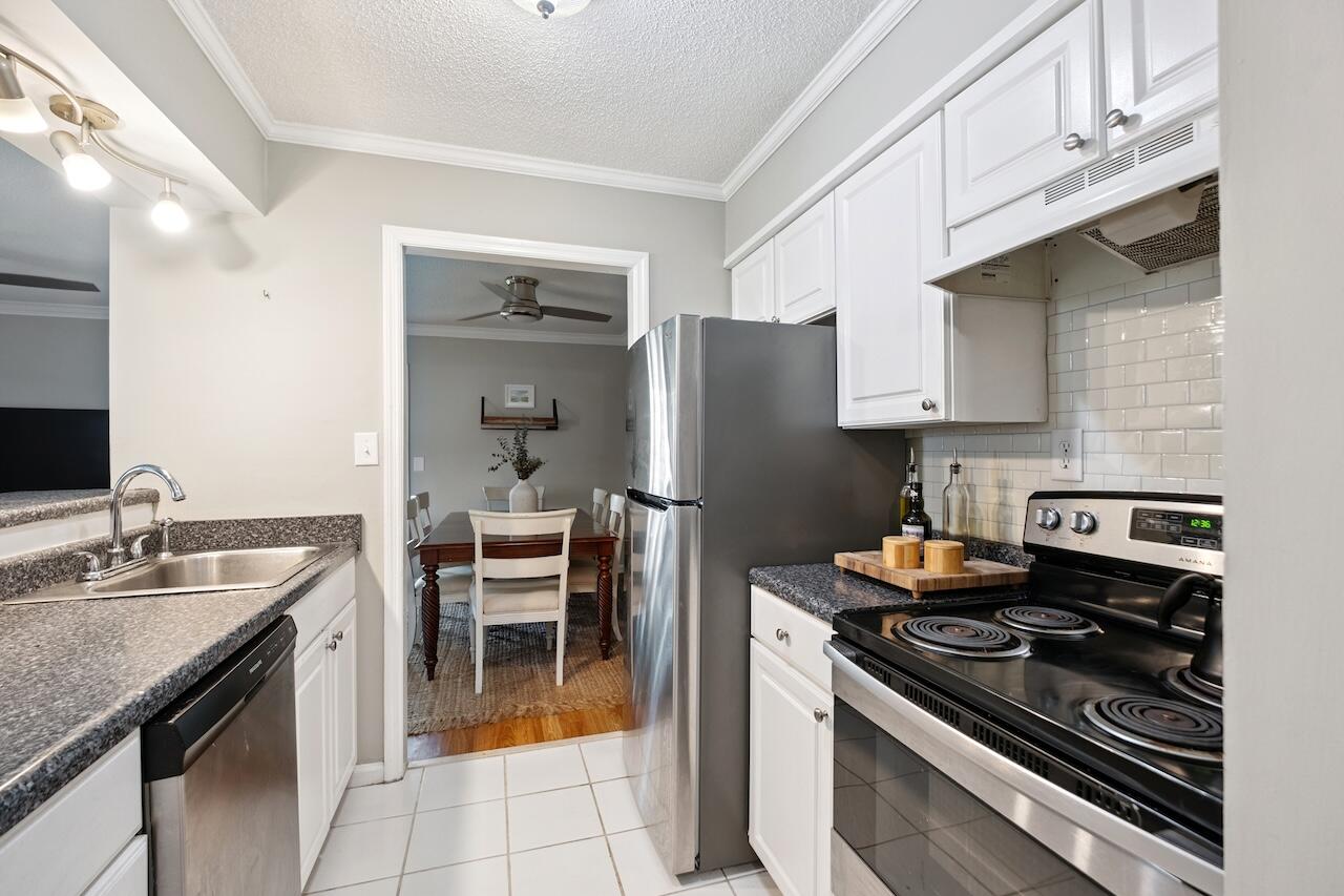 623 Bay Tree Court