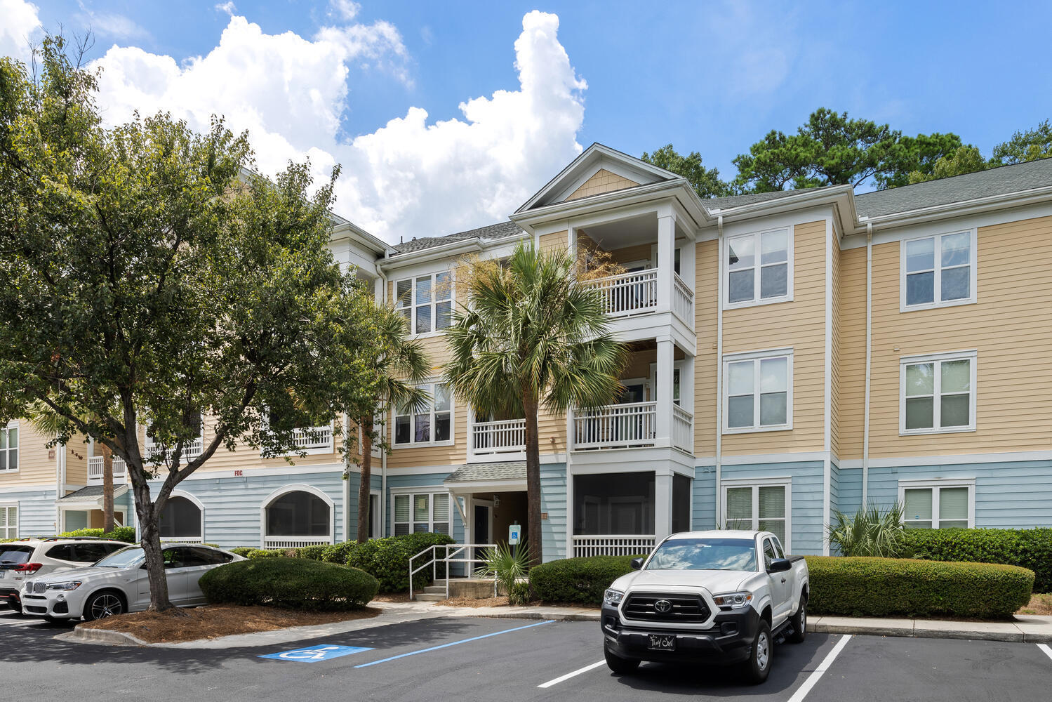 400 Bucksley Lane # 307