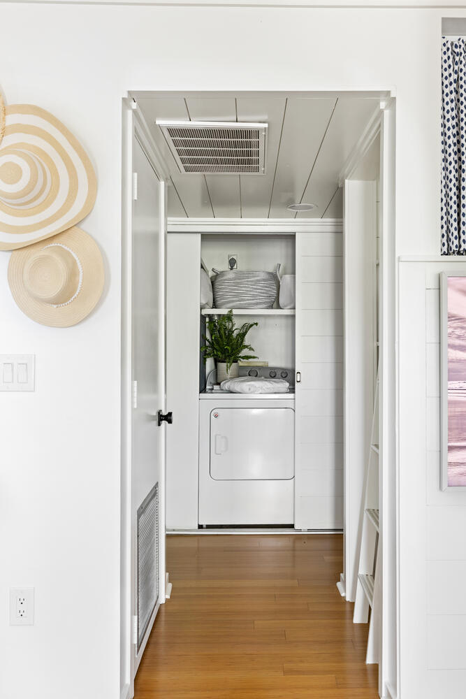 1634 Live Oak Park