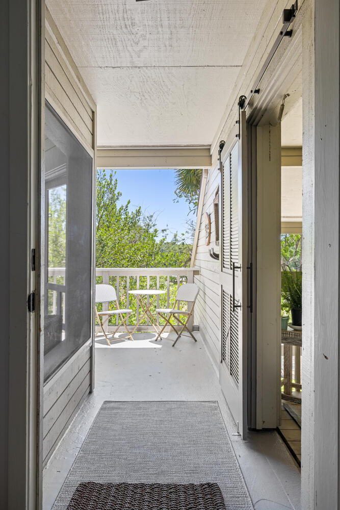 1634 Live Oak Park