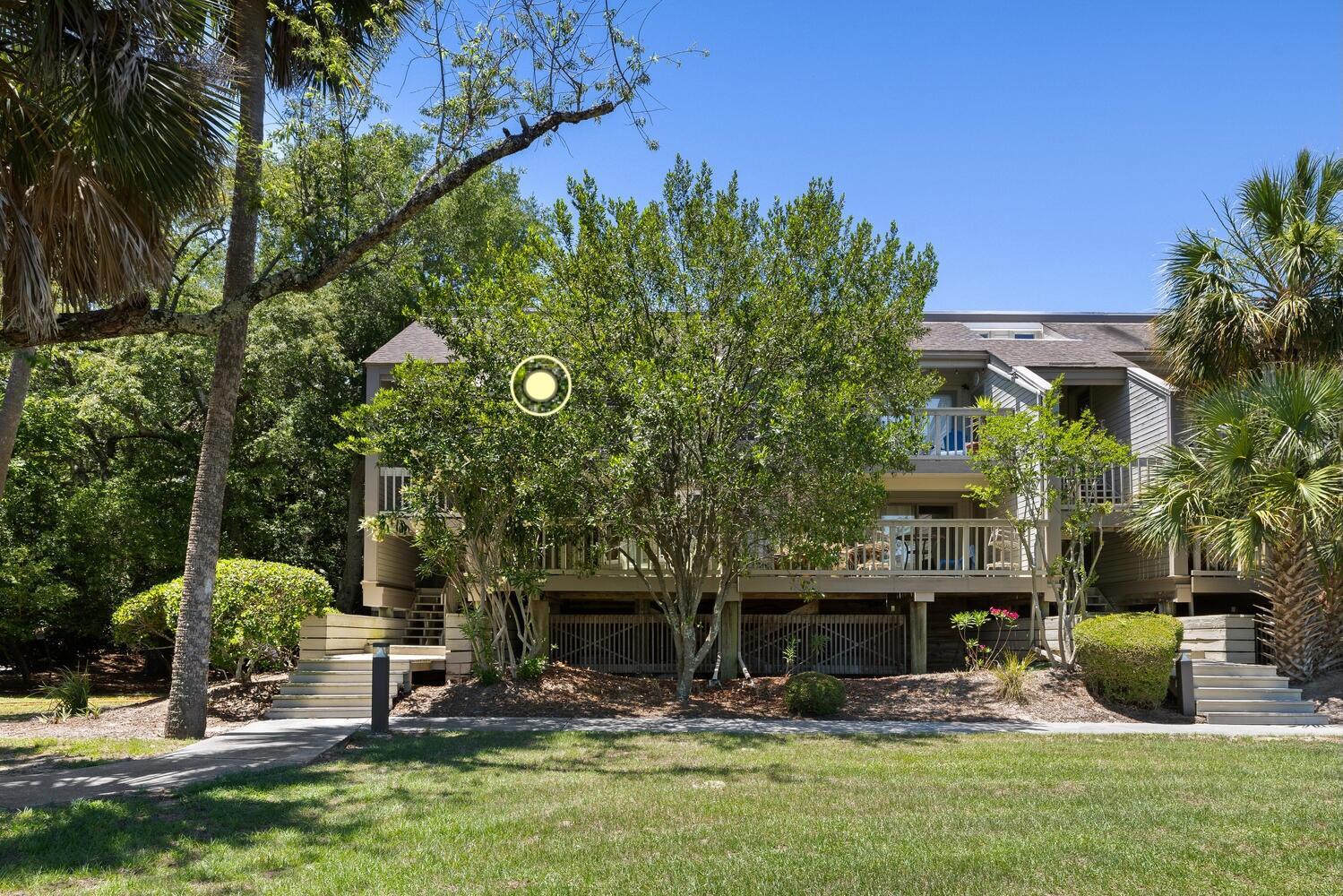 1634 Live Oak Park