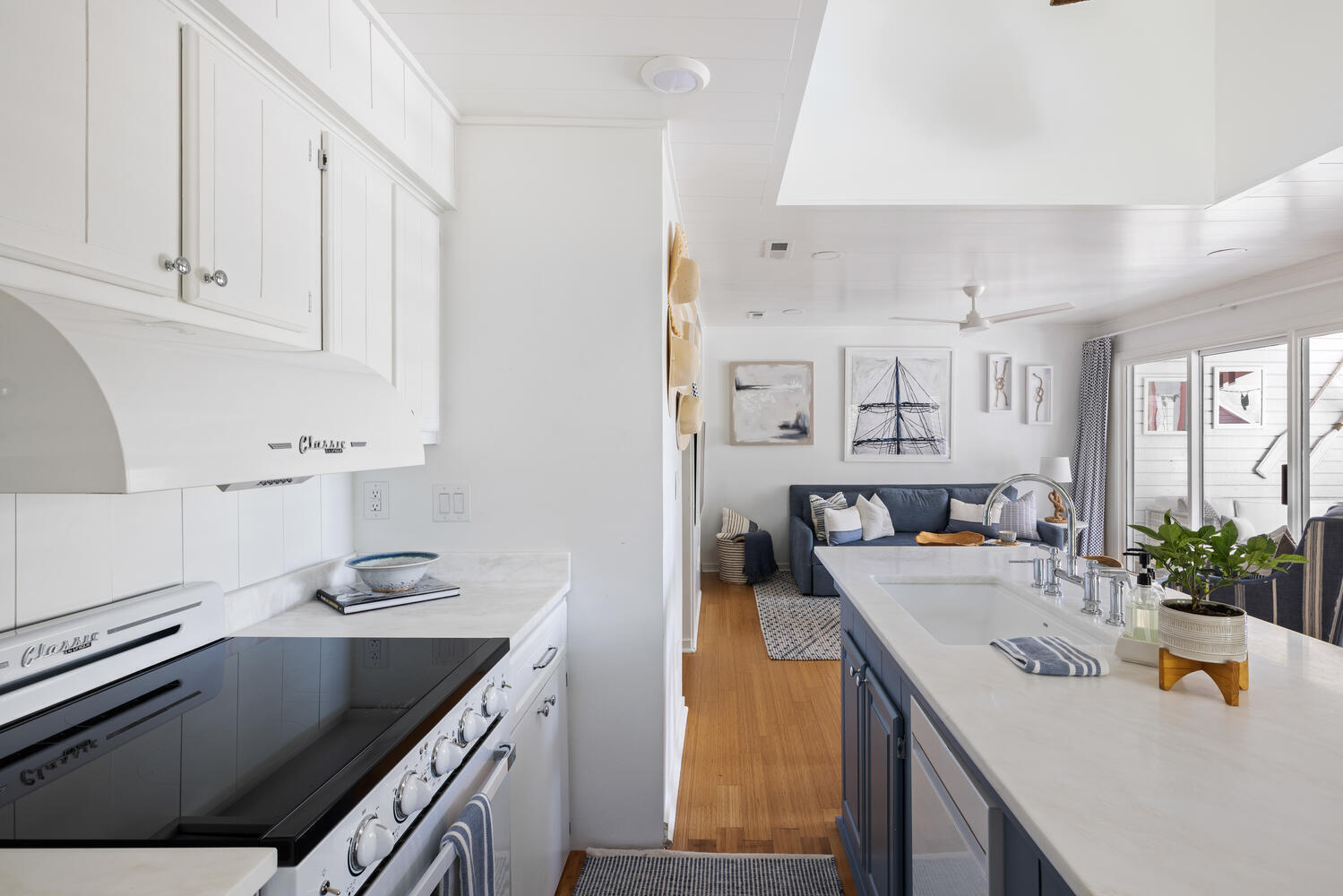 1634 Live Oak Park