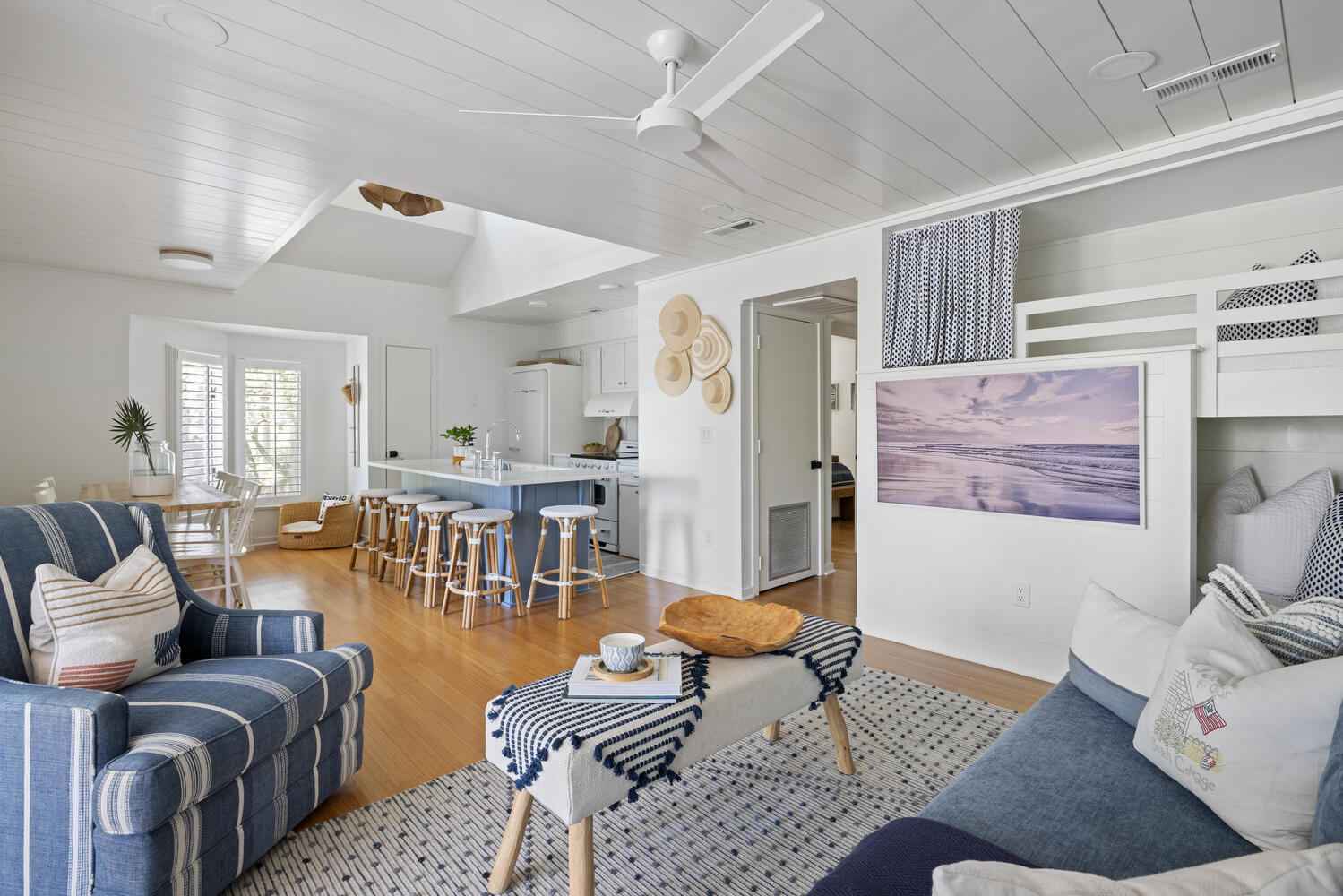 1634 Live Oak Park