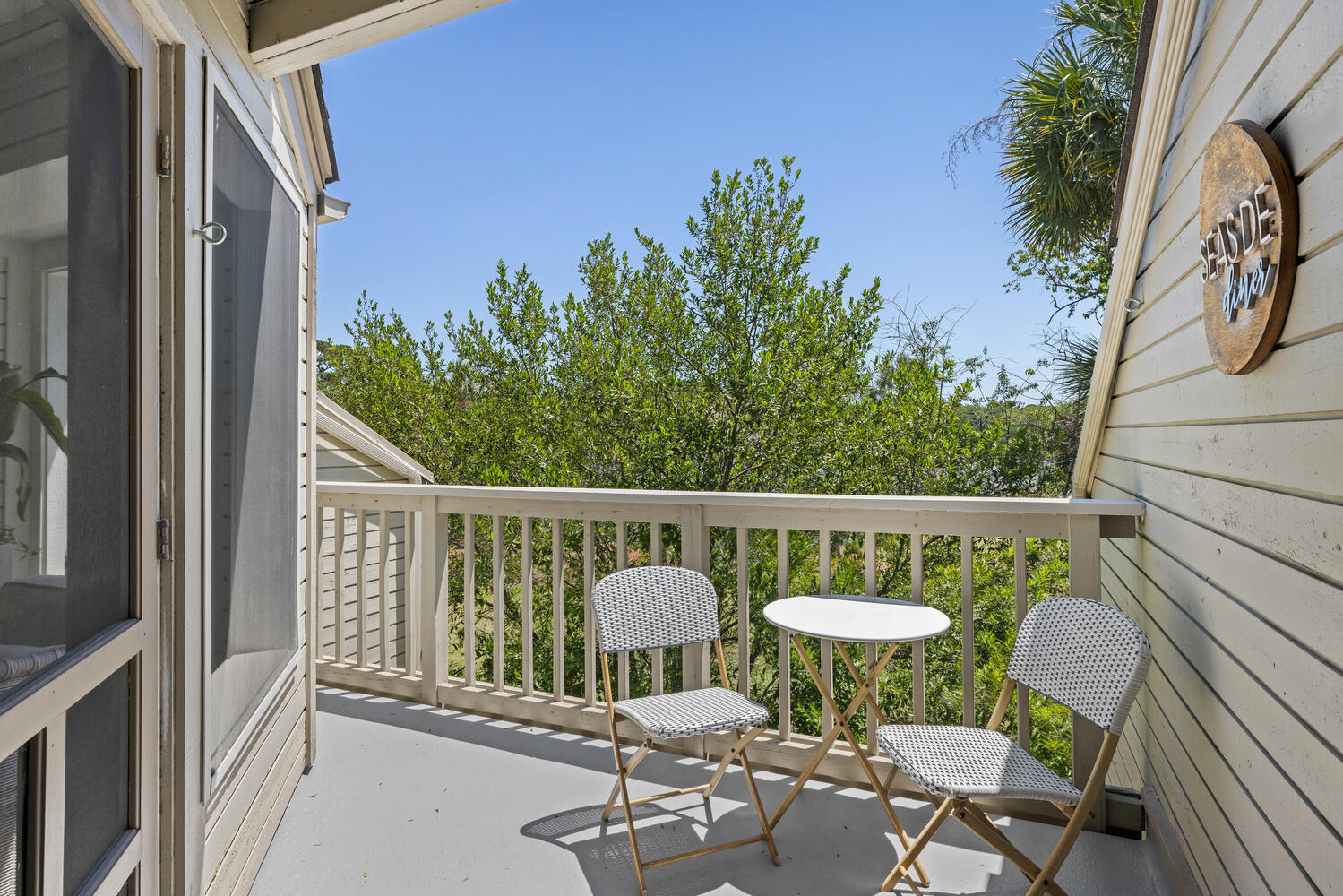 1634 Live Oak Park