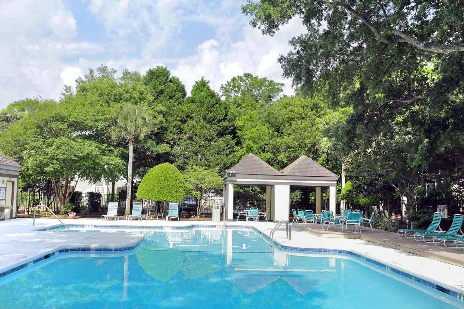 1634 Live Oak Park