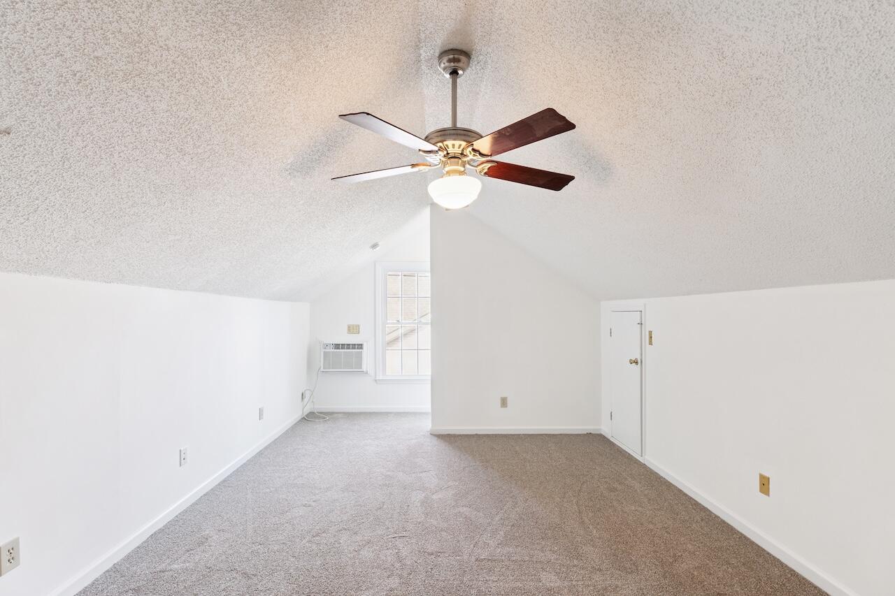 1332 Salt Marsh Cove