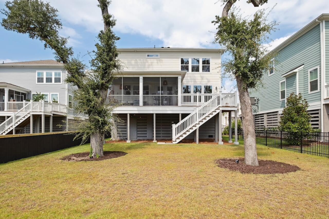 1684 Farmers Way