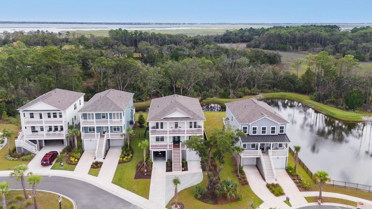 1684 Farmers Way