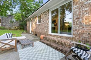 1242 Springhill Road