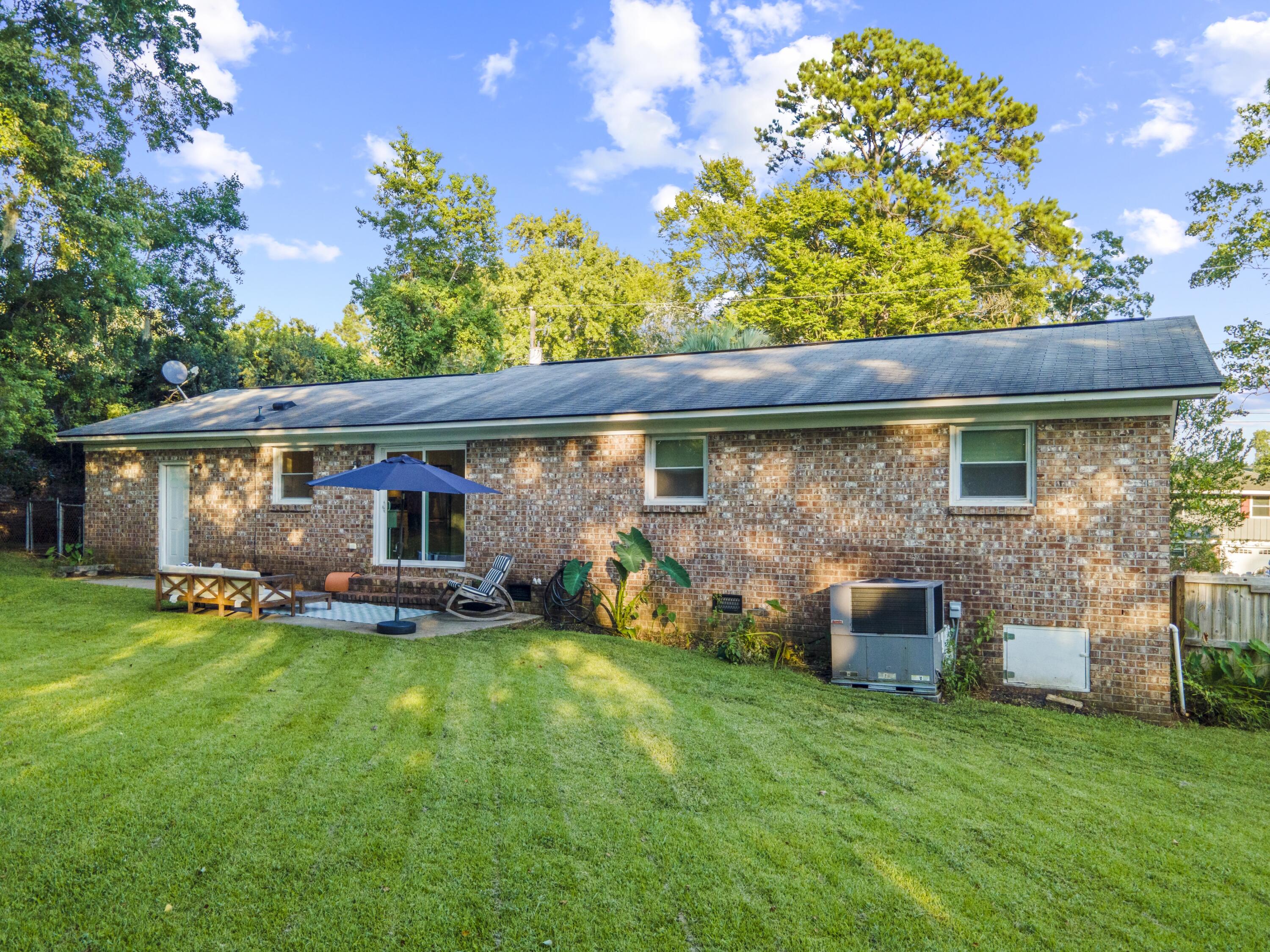 1242 Springhill Road