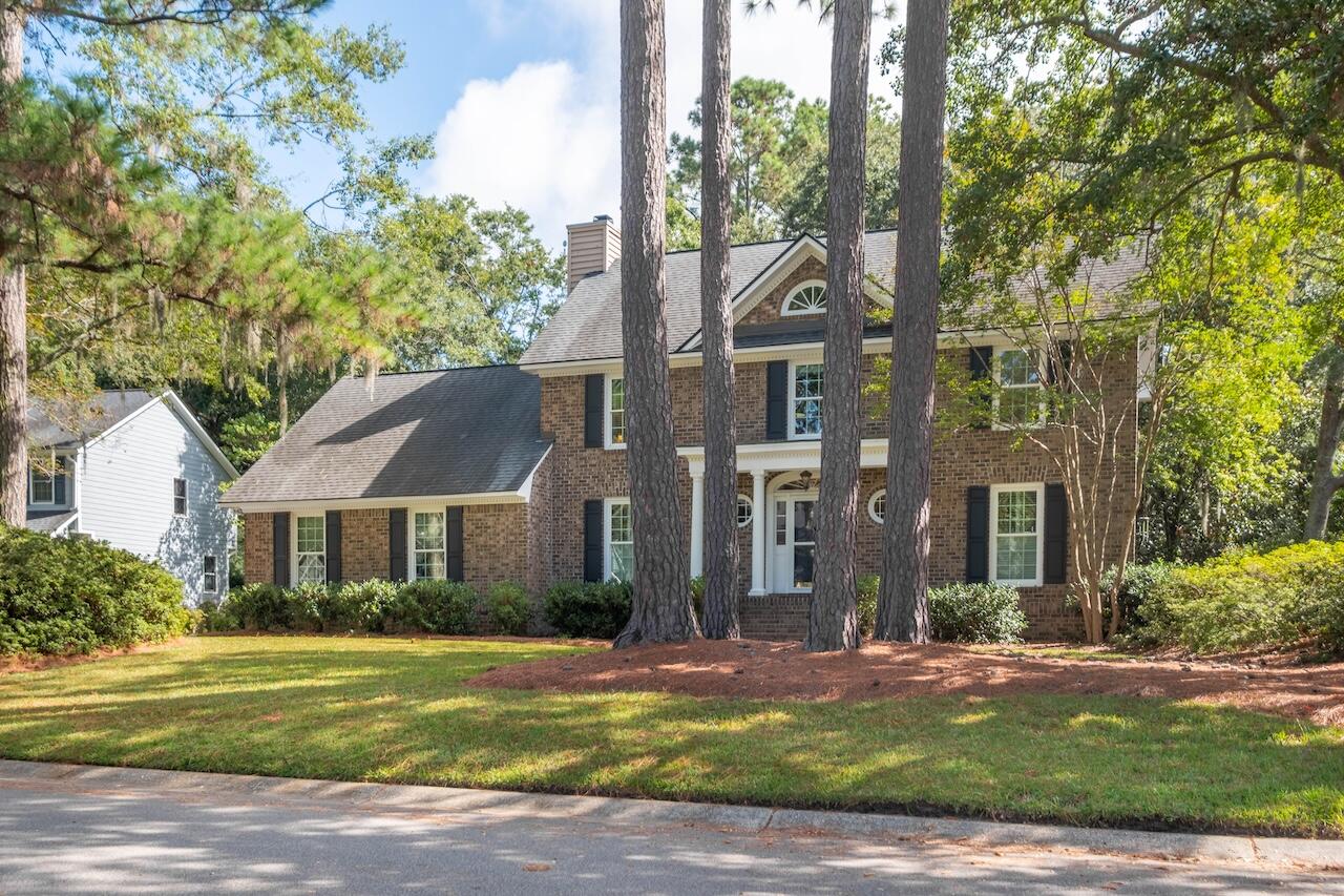 1146 Manor Lane