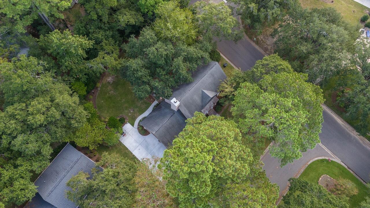1146 Manor Lane