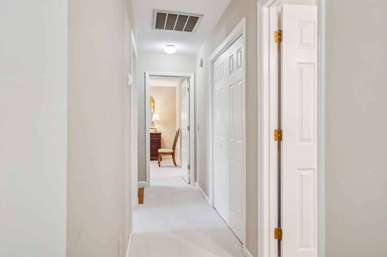 1146 Manor Lane