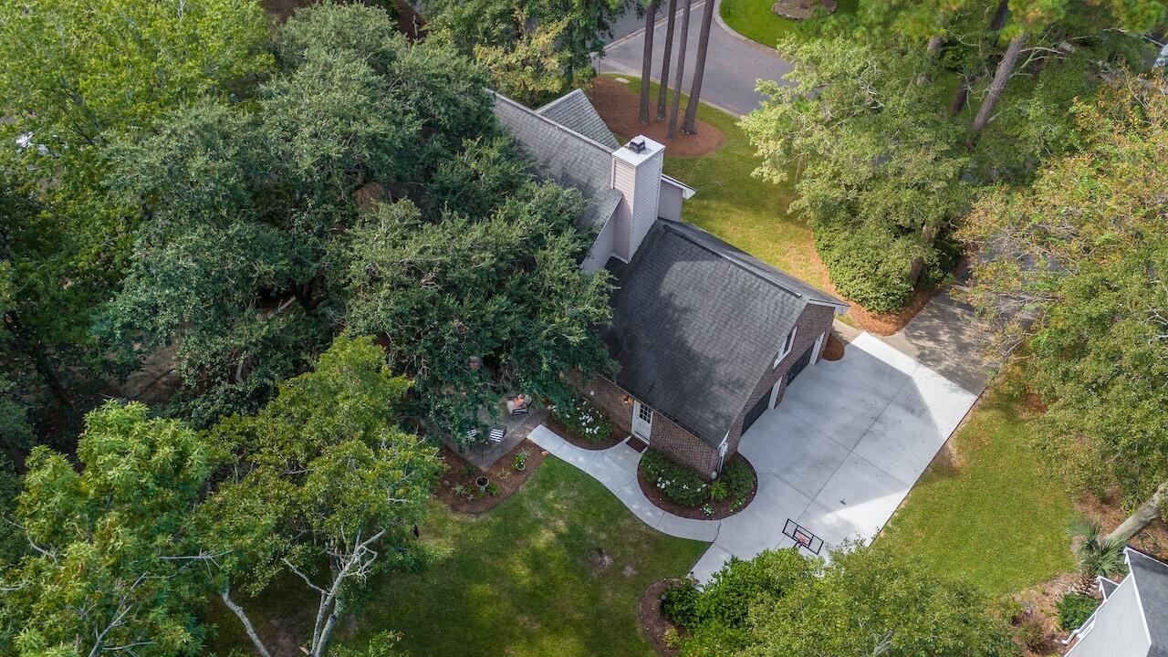 1146 Manor Lane
