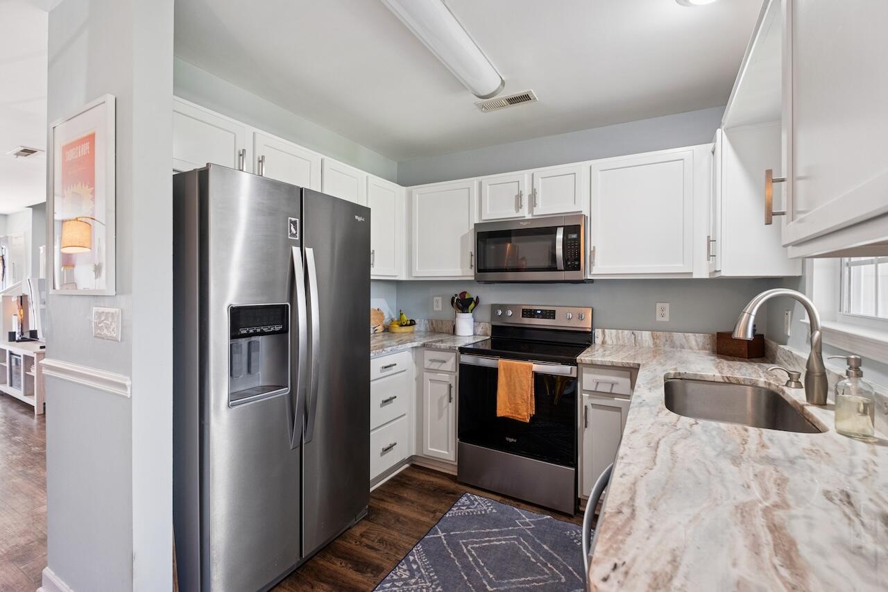 330 Kelsey Boulevard