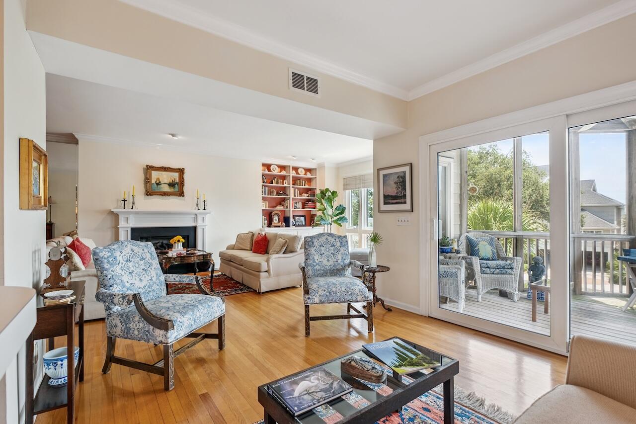 1551 Ben Sawyer Boulevard # J, Mount Pleasant Unit: 5-J