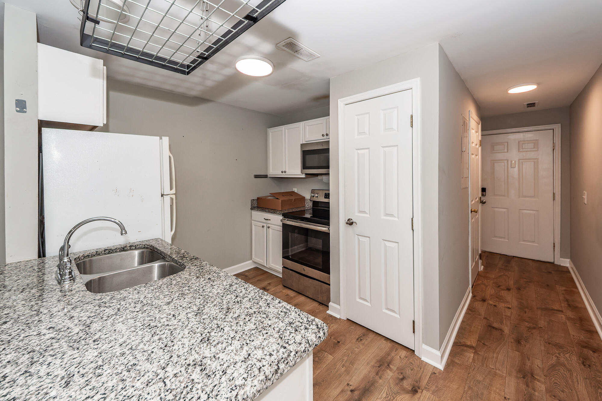 1530 Fort Johnson Road # 3j