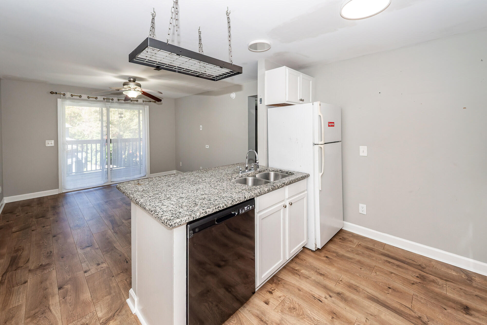 1530 Fort Johnson Road # 3j