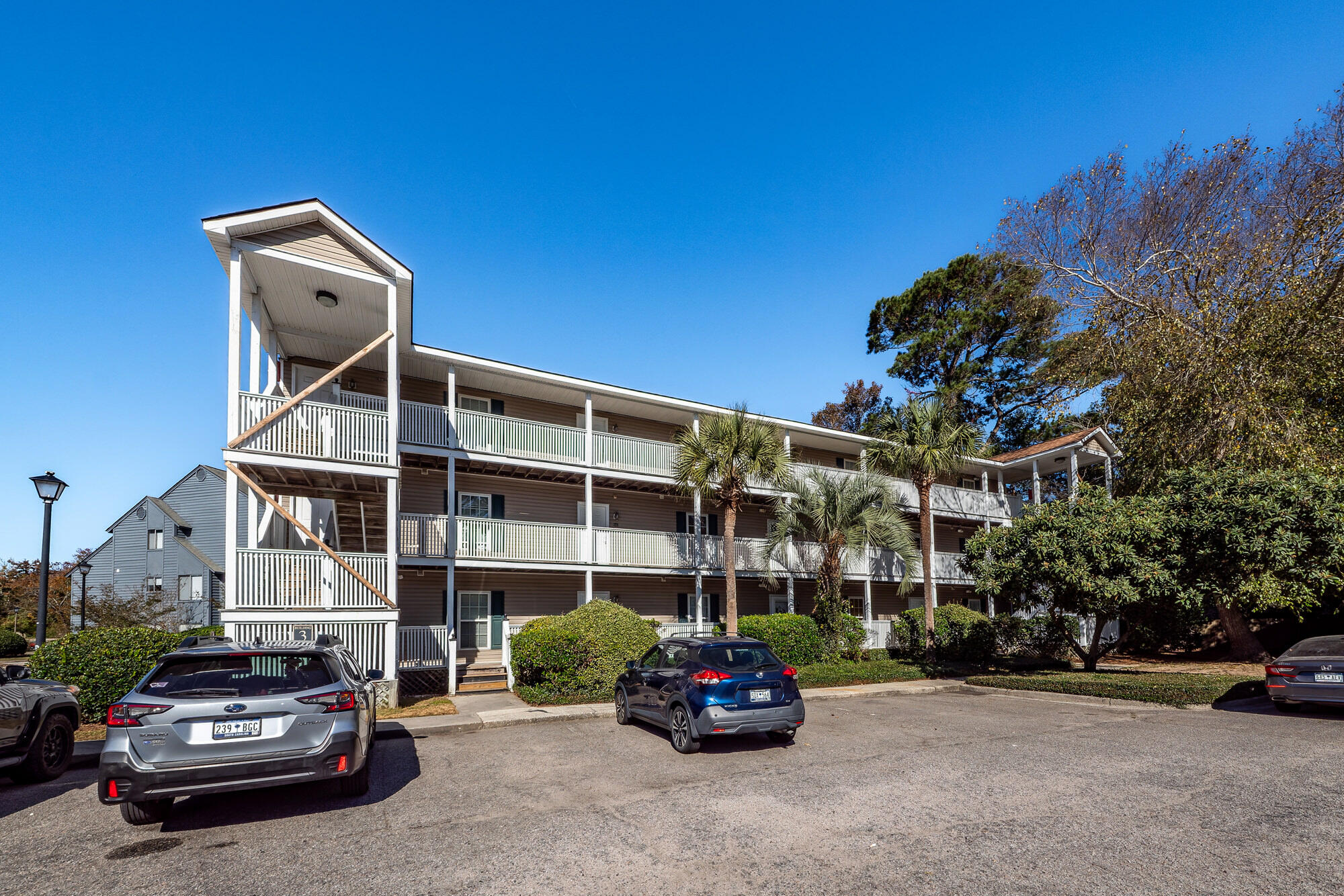 1530 Fort Johnson Road # 3j