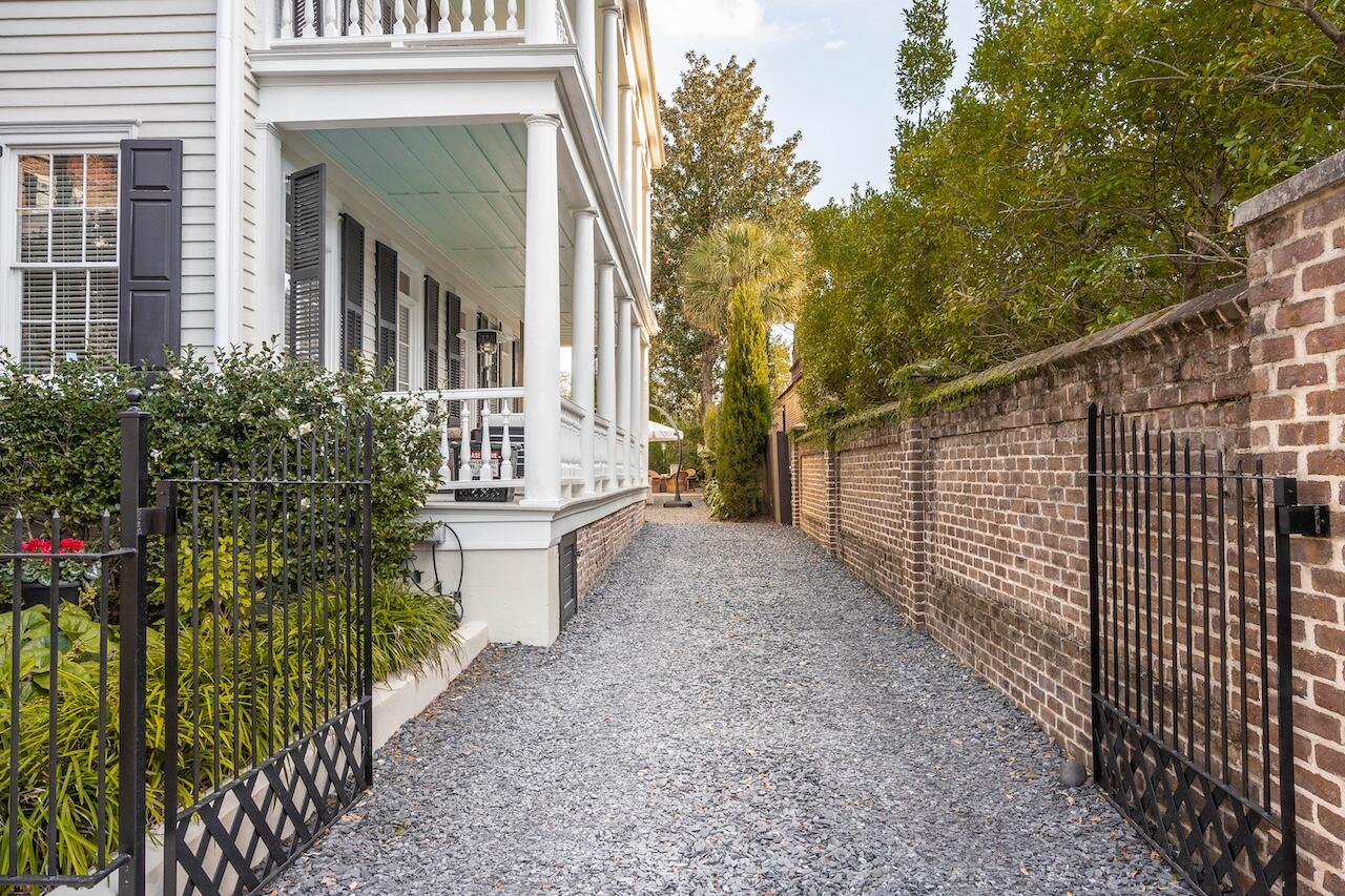 171 Wentworth Street