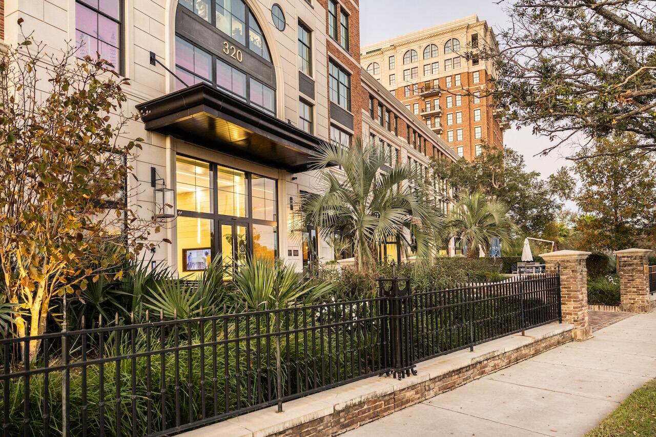 171 Wentworth Street