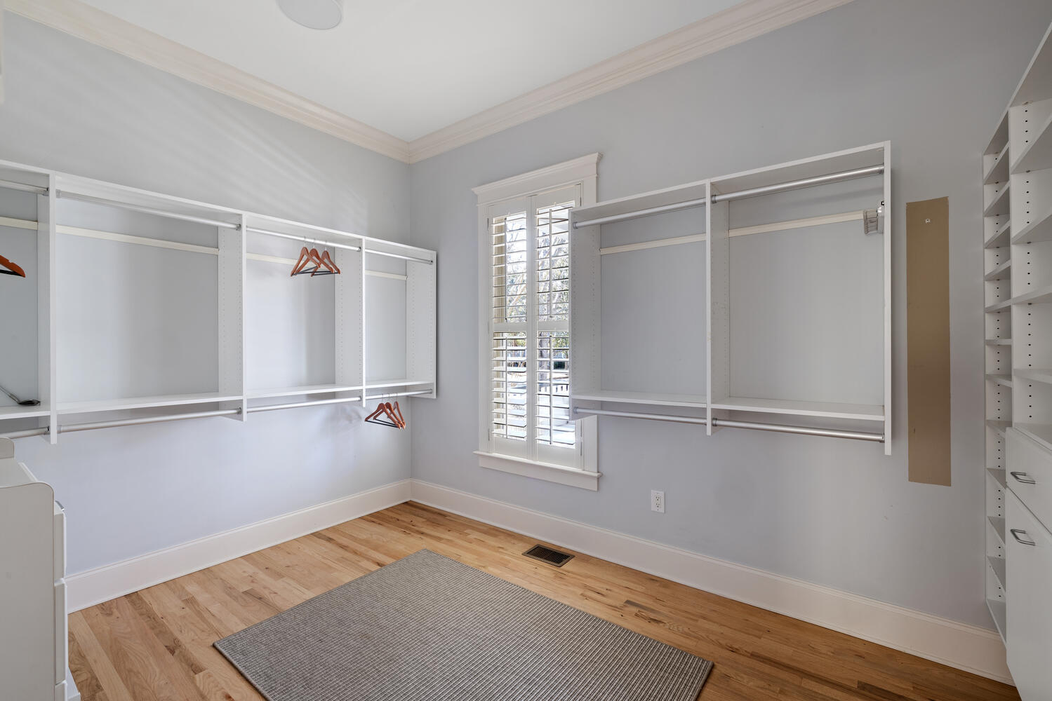 102 Bellinger Street