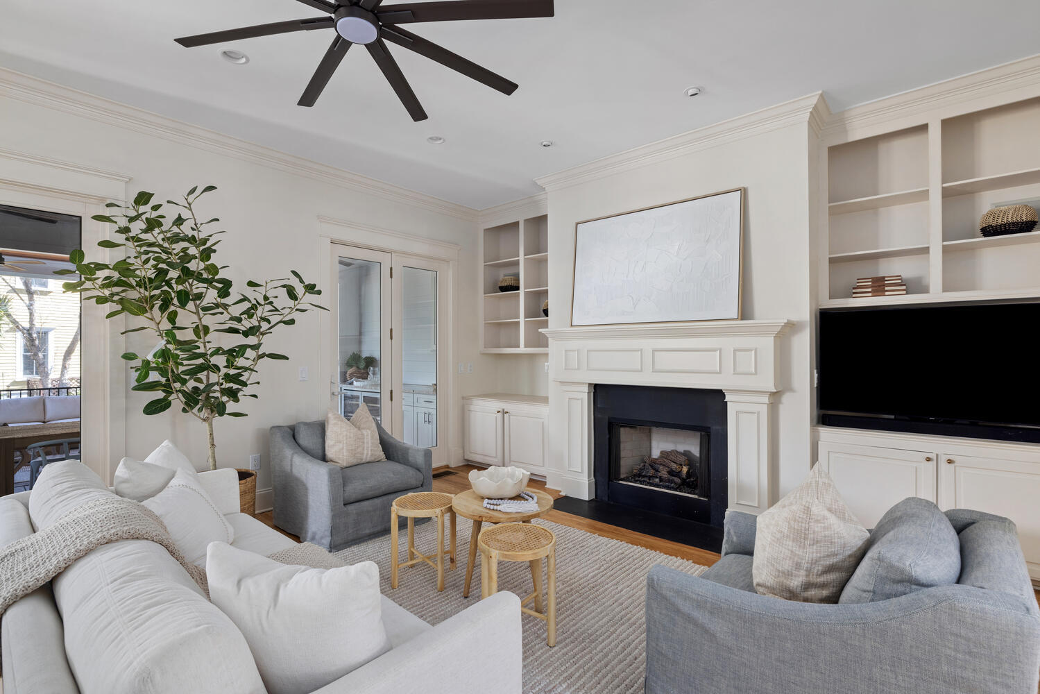 102 Bellinger Street