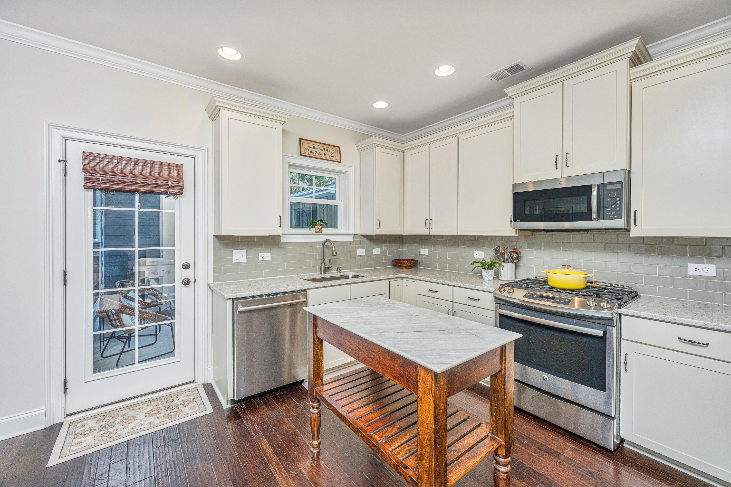 3496 Yarmouth Drive