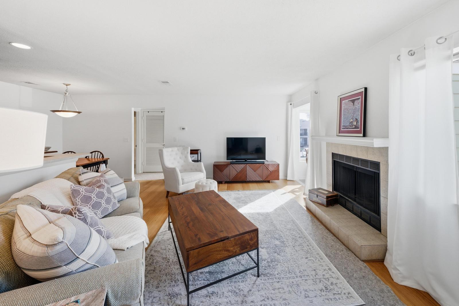 267 Alexandra Road Unit 12