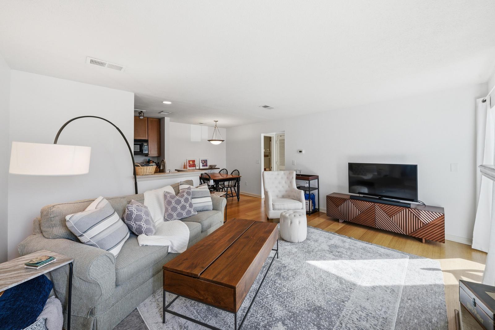 267 Alexandra Road Unit 12