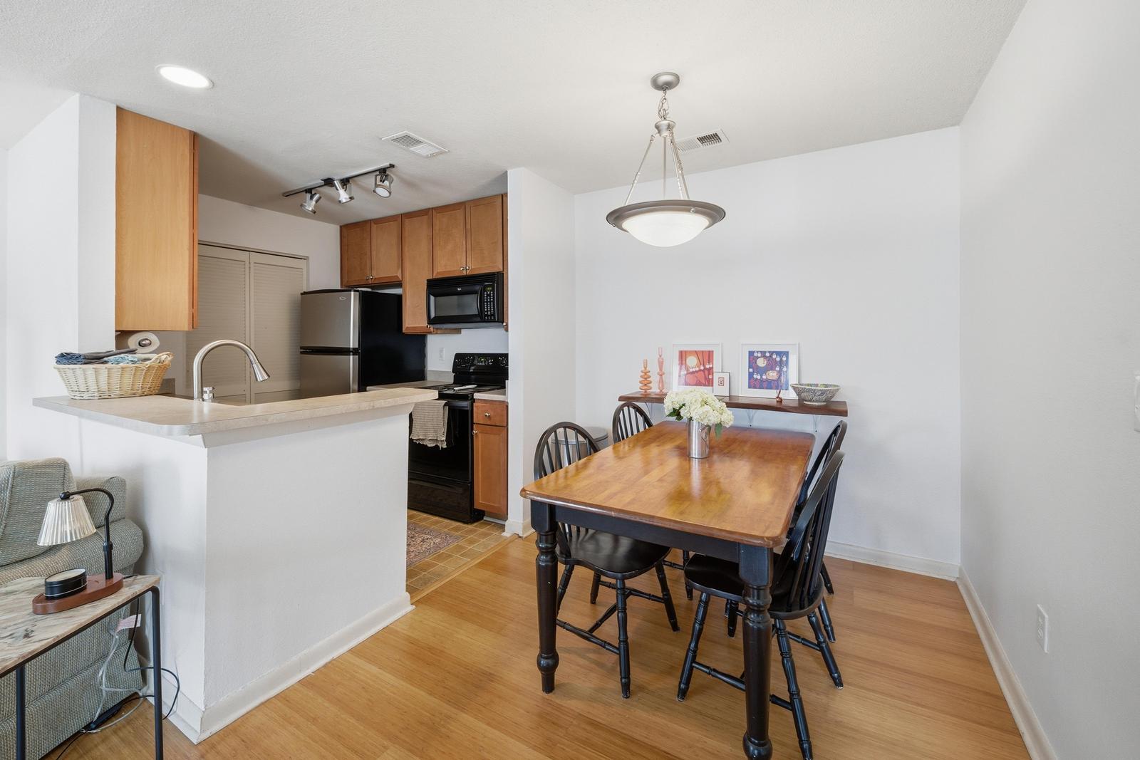 267 Alexandra Road Unit 12