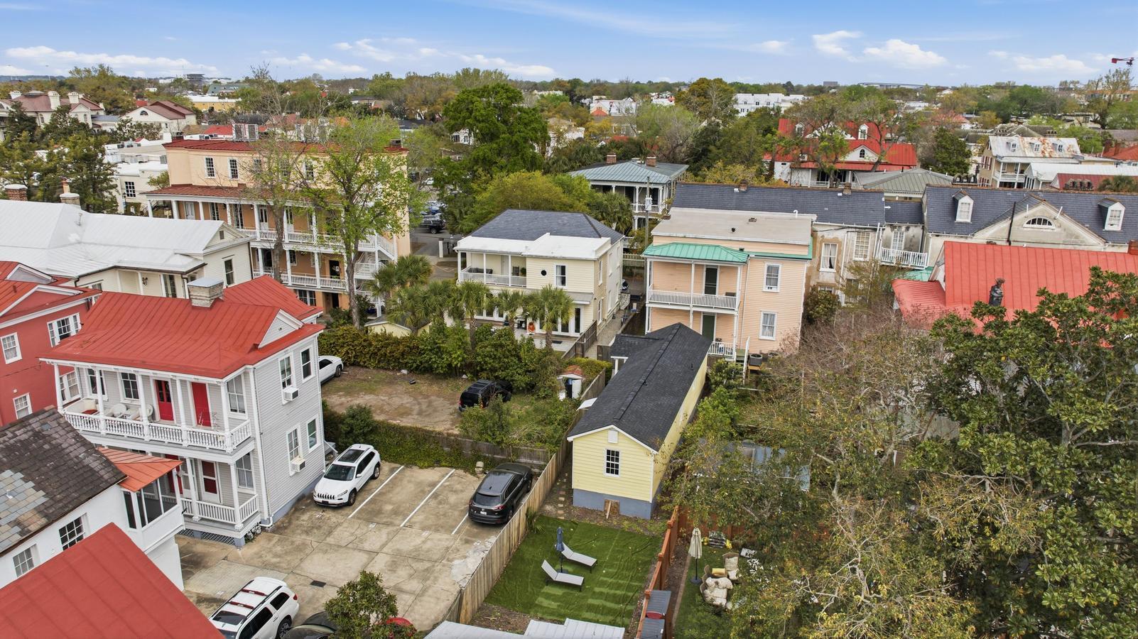 87 1/2 1/4 Warren Street