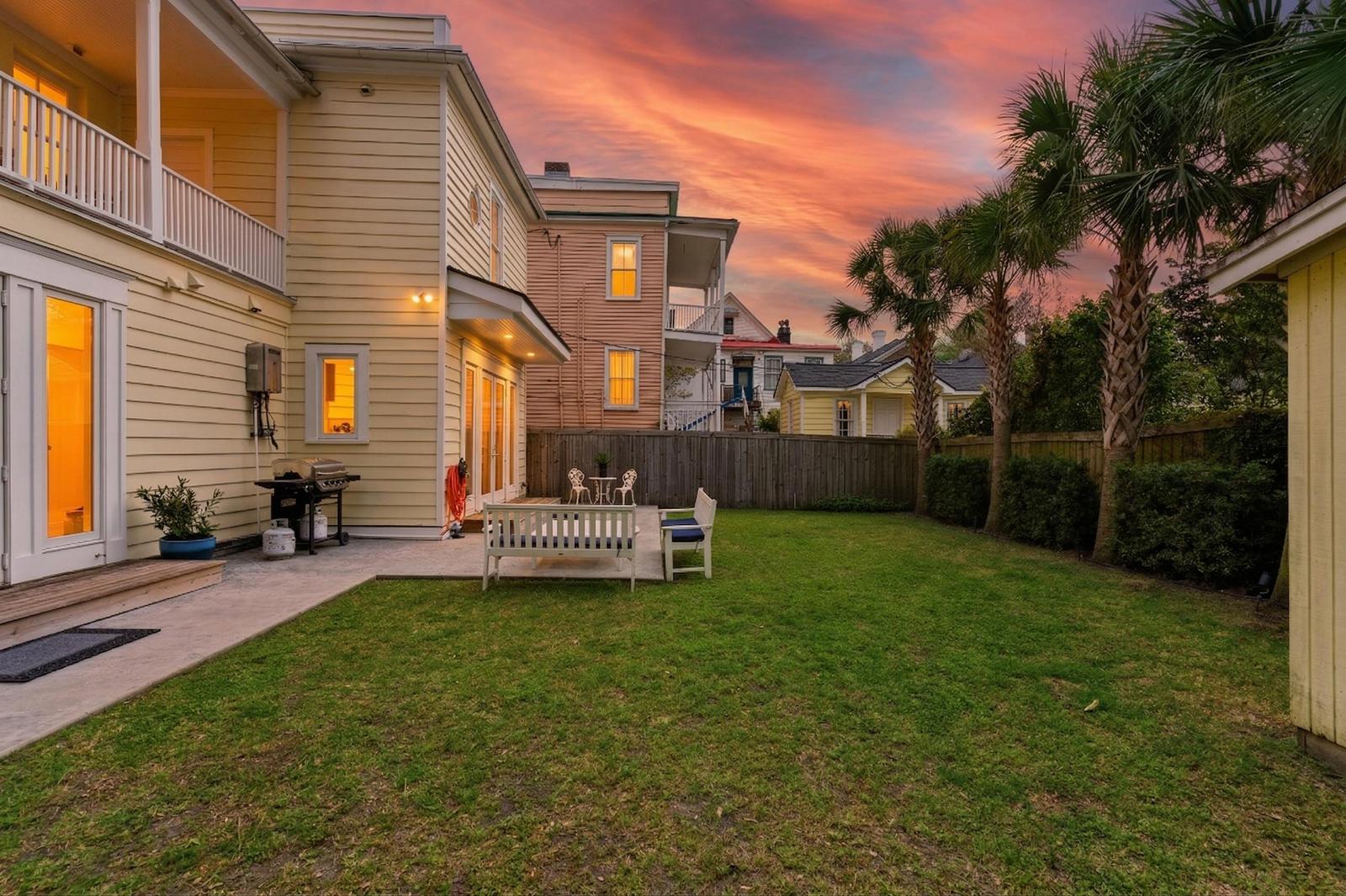 87 1/2 1/4 Warren Street