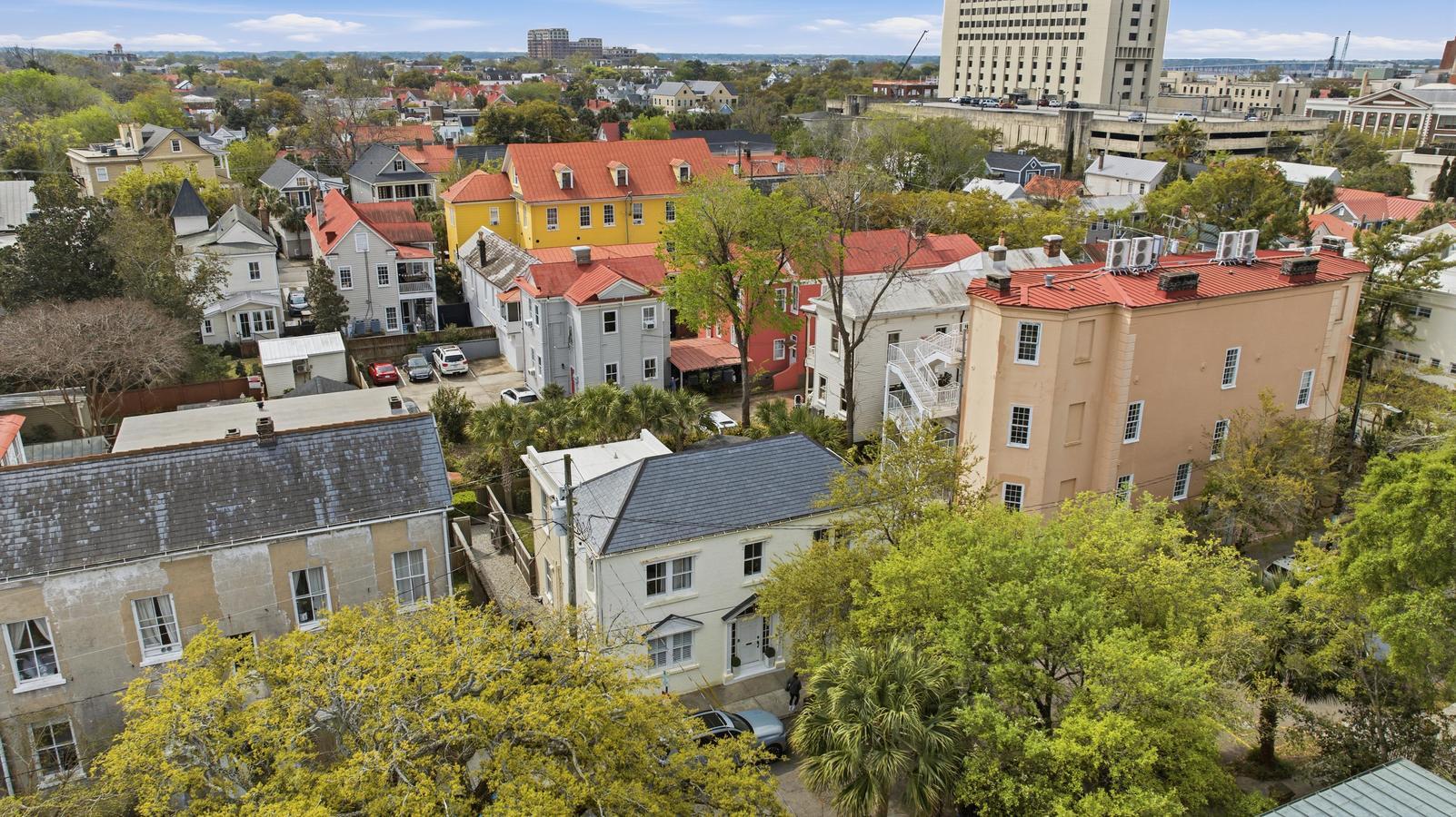 87 1/2 1/4 Warren Street