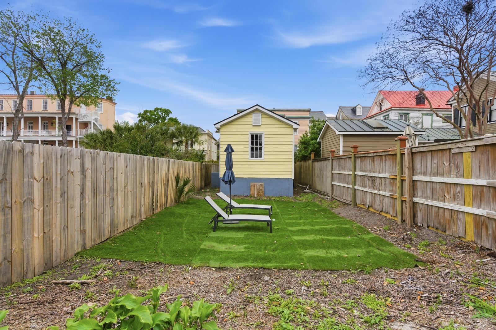 87 1/2 1/4 Warren Street